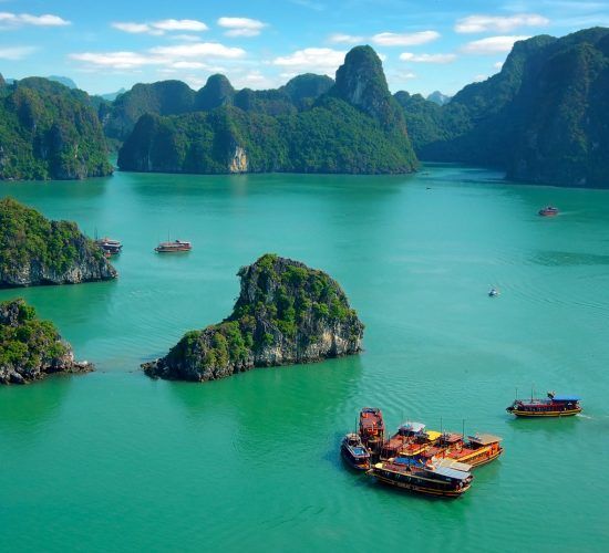 Viet Orchid Travel-Picturesque-sea-landscape-Halong Bay